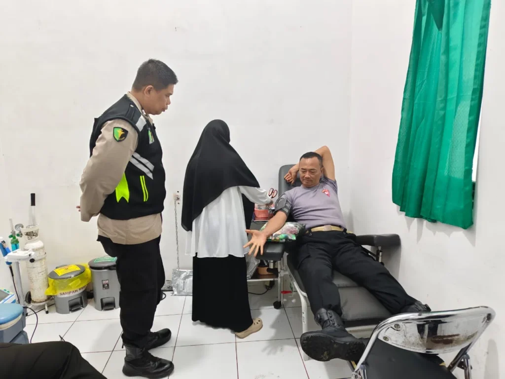 Semarak HUT Humas Polri ke-74, Polres Seruyan Gelar Donor Darah untuk Sesama